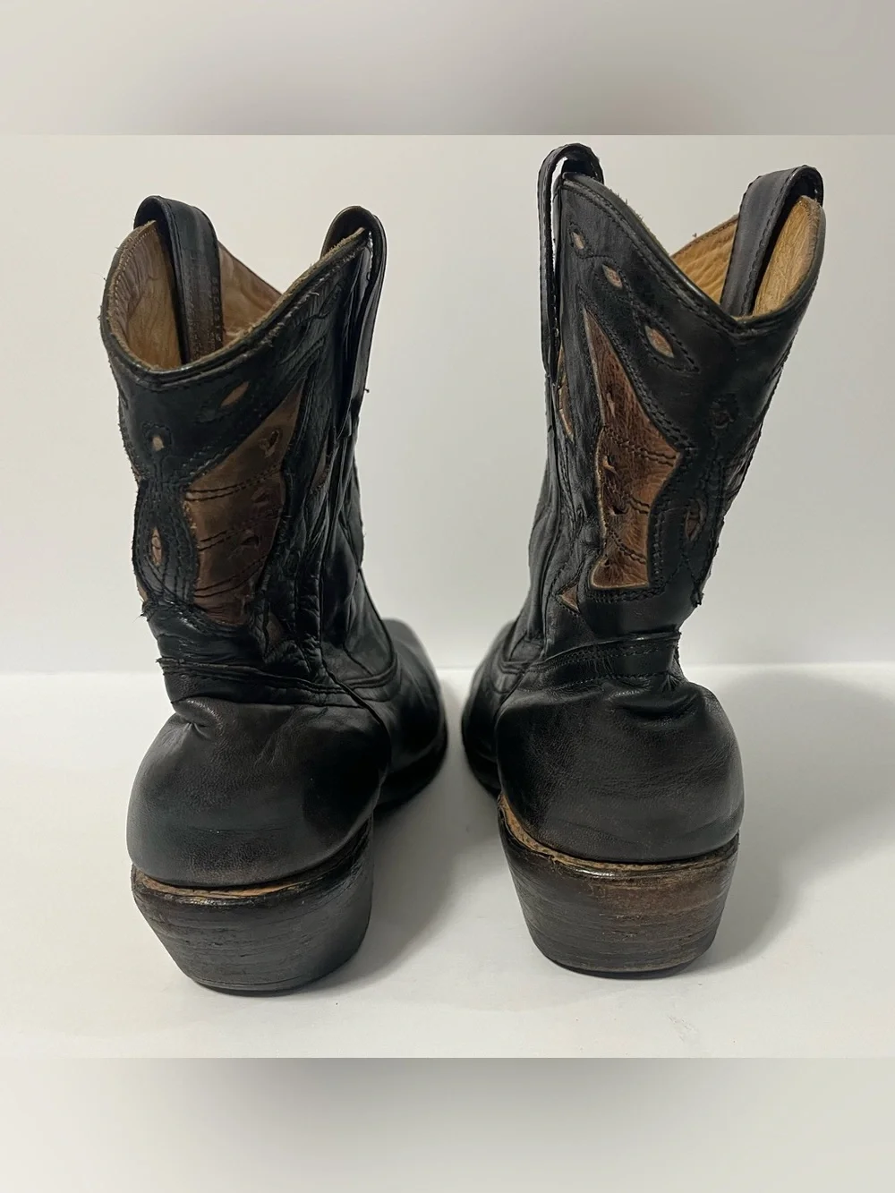 Bed Stu Boots Short Ankle Booties Tan Distressed Leather Cowboy Heel Size 9.5